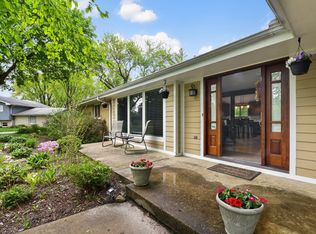 1136 Gail Ln, Dundee, IL 60118