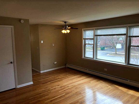 2nd image of 105 E Grove St APT 12