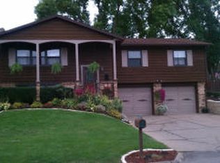 914 Wier St, Muscatine, IA 52761