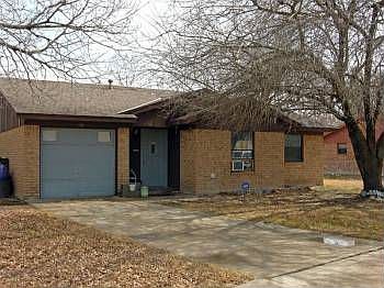 1st image of 1102 Dryden Ave