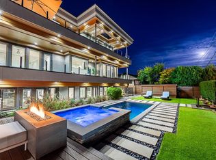 15567 Pacific Ave, White Rock, BC