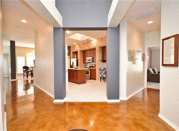 3rd image of 218 Wooded Meadow Ln