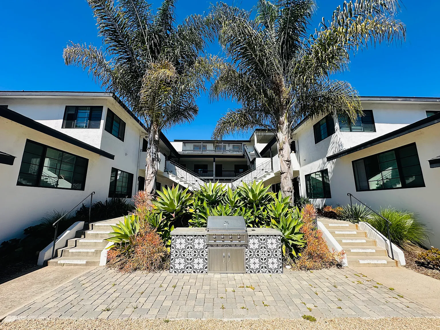 1 bed, $3,150 — Photo 1
