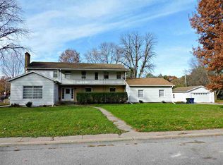 101 Clyde Cir, Waterloo, IA 50701