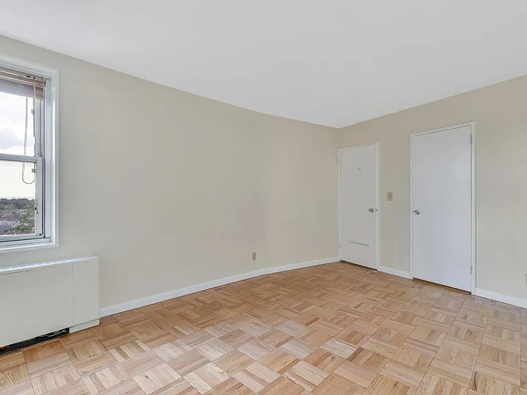 2000 Linwood Ave #7N — Photo 10