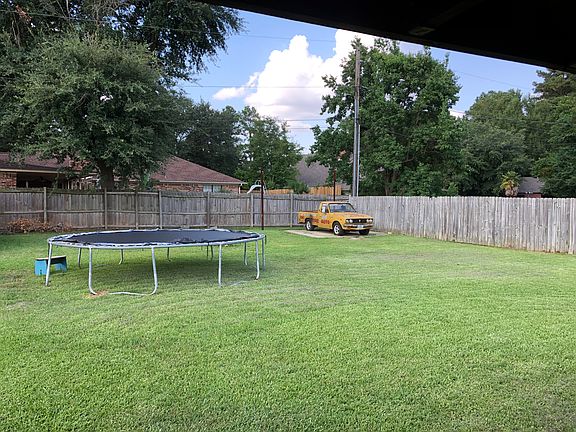 5th image of 13 Green Acres Dr