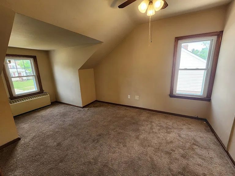 1335 Washington Blvd — Photo 8