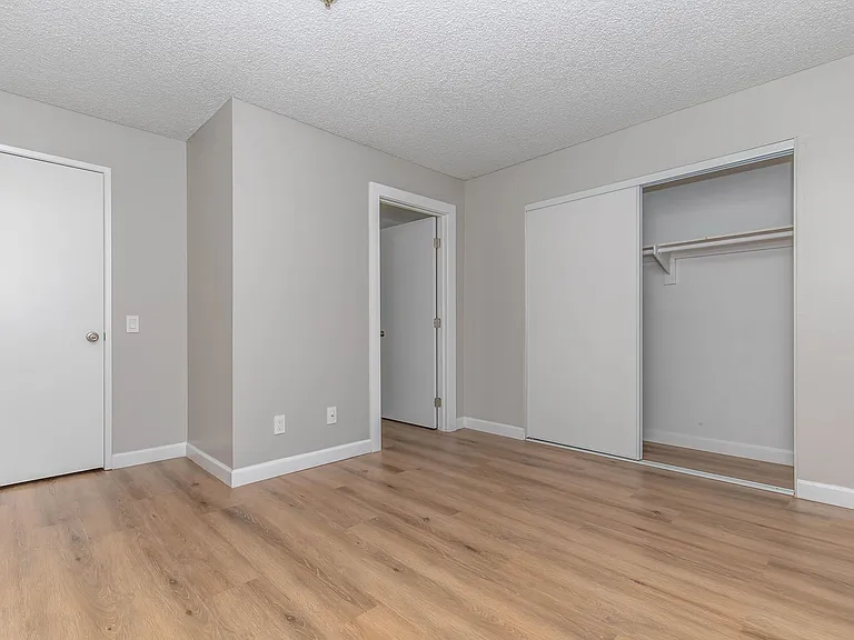 Bella Vista Senior Apartments — Photo 44