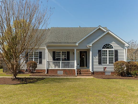 2nd image of 719 Addington Dr