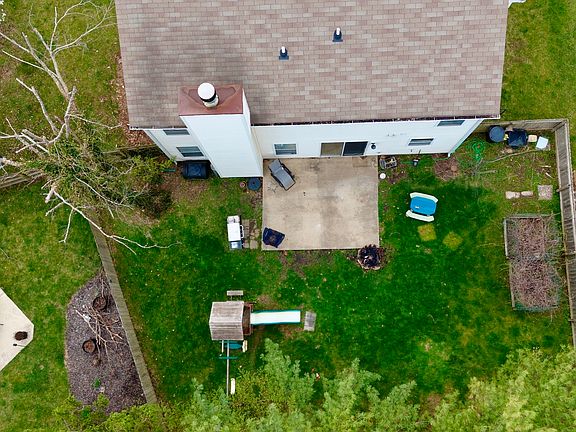 3rd image of 13993 Whittier Dr