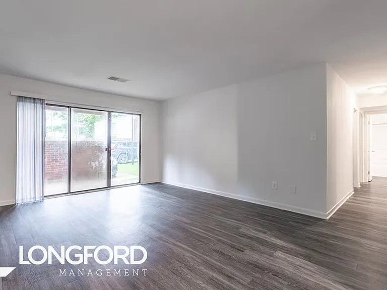 Sonoma Woods Apartments — Photo 20