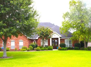 5371 E Crestview Dr, Lake Charles, LA 70605