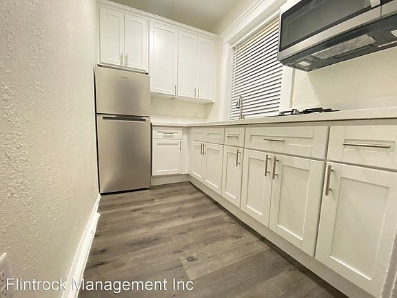 4th image of 722 Hartford Ave APT 103