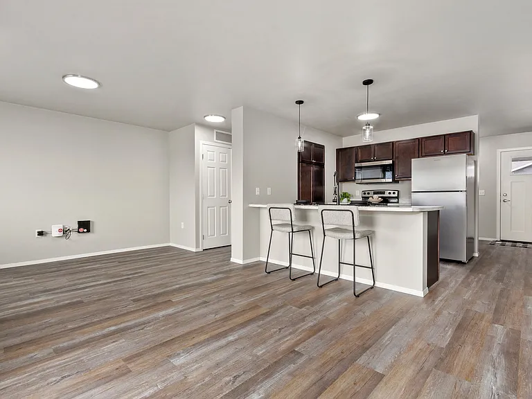 Sawyer Pointe — Photo 69