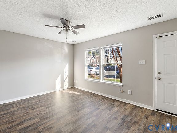 3rd image of 10108 Sara Jean Ct