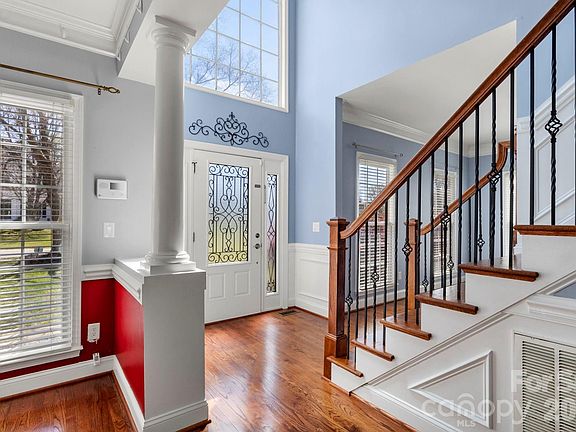 4th image of 10413 Friarsgate Rd