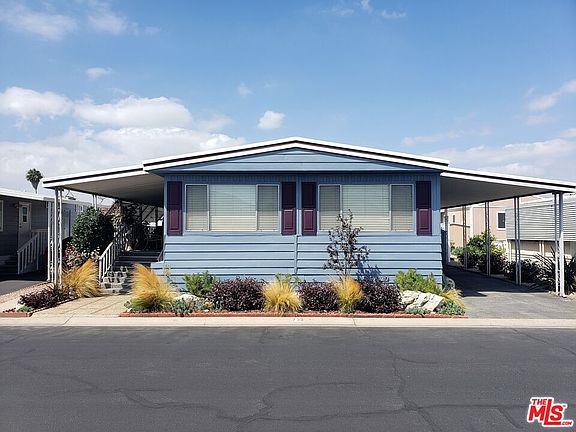 2nd image of 1065 Lomita Blvd #235