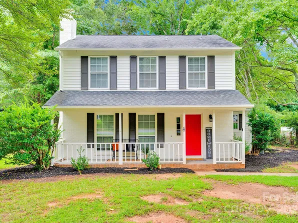 6648 Pinta Ct, Charlotte, NC 28227