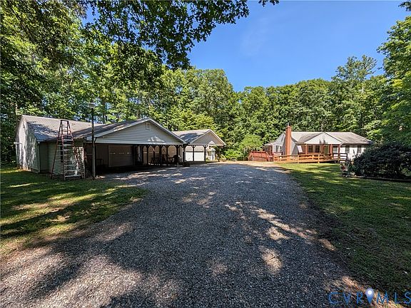 3rd image of 1996 Old Apple Grove Rd