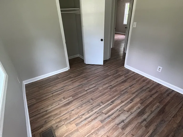2920 Shelby Dr — Photo 4