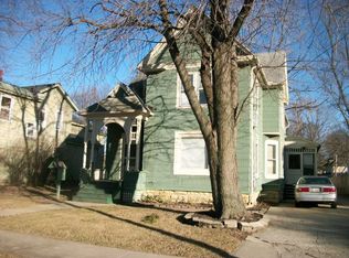 312 S 4th St APT 4, Aurora, IL 60505