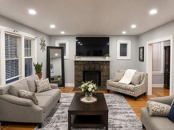 4th image of 27 Leonard Place