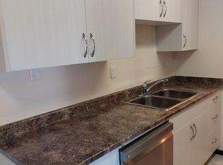 2541 Dingwall St #2-BEDROOM, North Cowichan, BC V9L2Y8