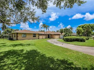 10221 SW 141st St, Miami, FL 33176