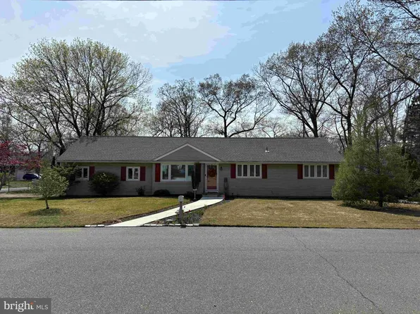 653 Elwood St, Forked River, NJ 08731