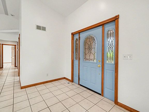 4th image of 163 Blackburn Rd