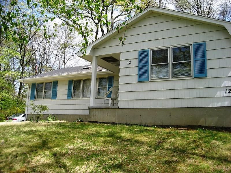 12 Sterling Drive