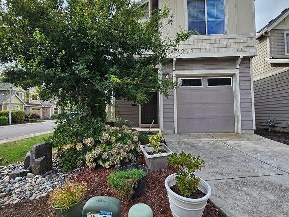 3rd image of 6102 NE 81st Avenue