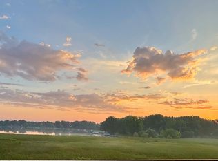 1304 W Medicine Lake Dr APT 309, Minneapolis, MN 55441