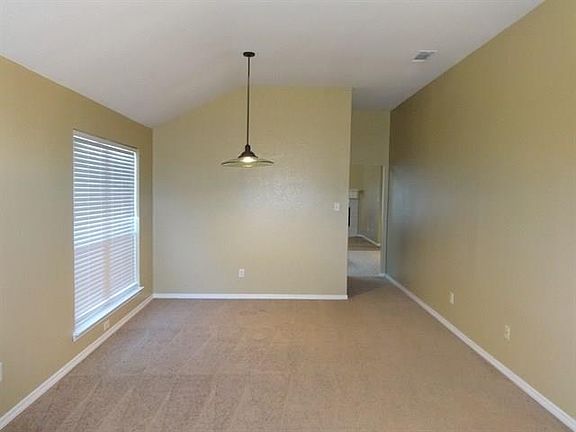3rd image of 1517 Creekstone Ct