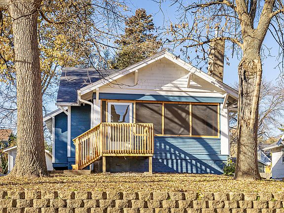 3rd image of 676 34th St