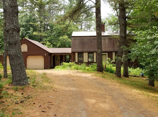 860 Gardiner Rd, Wiscasset, ME 04578