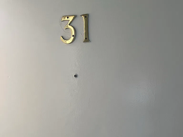 Hollywood Towers — Photo 12