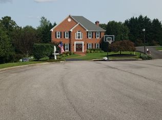 6396 Homewood Cir, Roanoke, VA 24018