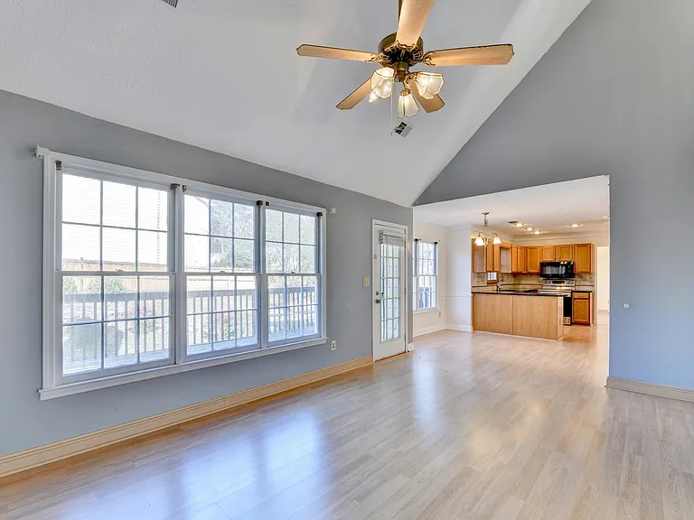 3945 Genoa Ct — Photo 30