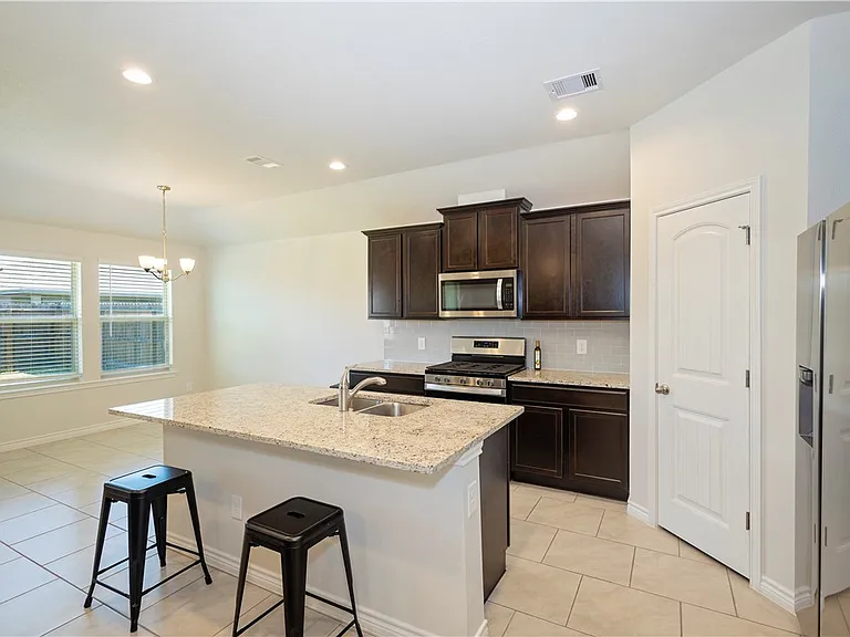 7722 Lariat Toss Dr — Photo 18