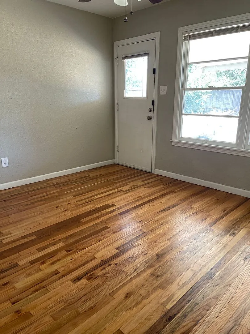 Available Now! 4/3.5 In Tech Terrace! — Photo 3