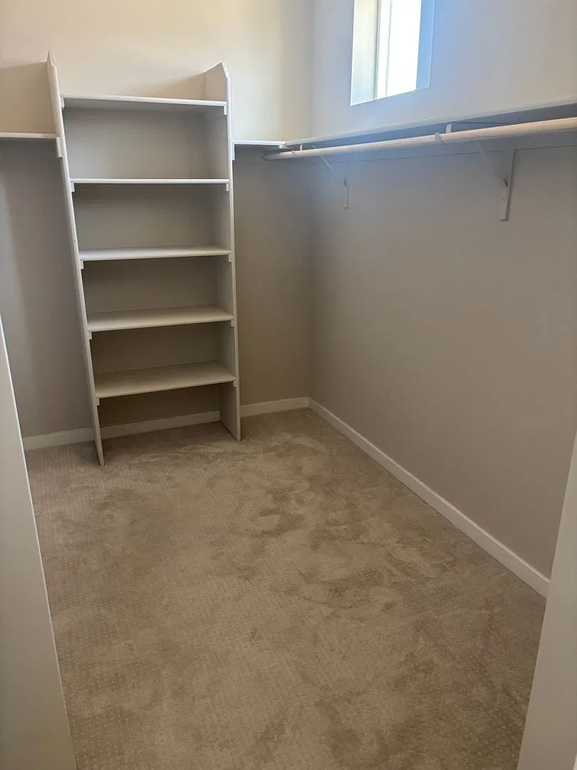 Large Natomas 3/2.5 Beauty. Please reference full ad for viewings. — Photo 3