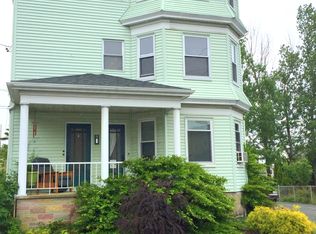 70 Roper St, Fall River, MA 02723