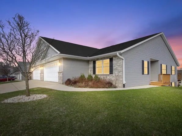 740 Chief Kewaskum PLACE #5, Kewaskum, WI 53040