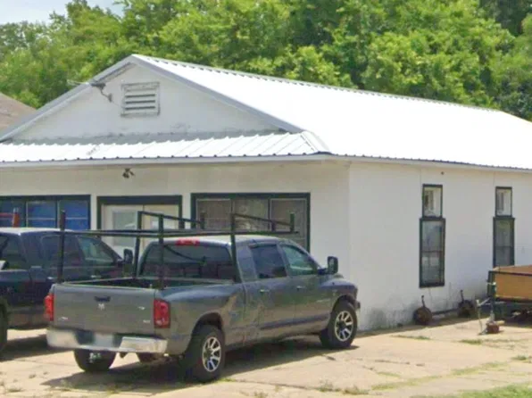 902 E Cherry St, Sherman, TX 75090
