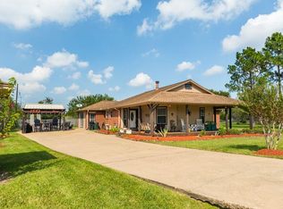 12617 Ponderosa Dr, Dickinson, TX 77539