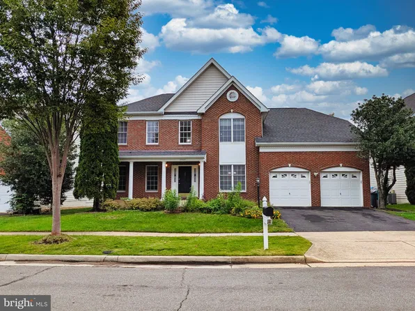 25484-25484 Carrington Dr, Chantilly, VA 20152