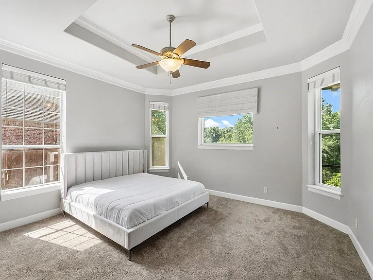 621 Somerset Dr — Photo 13