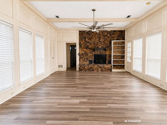 3rd image of 604 S Briarcrest Dr