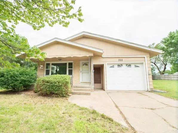 311 S Ash St, Hillsboro, KS 67063